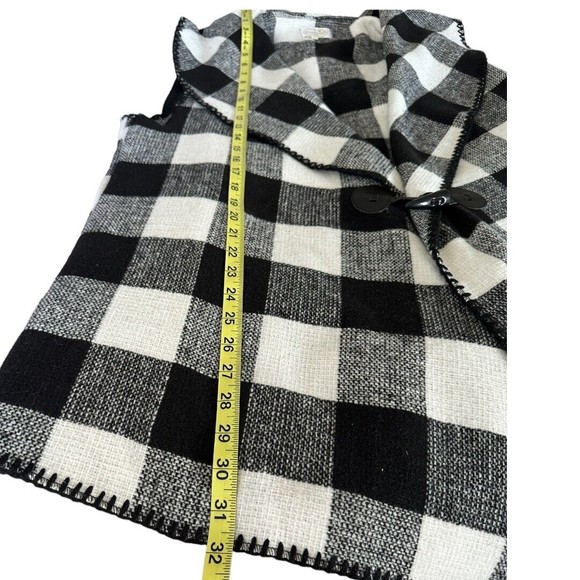 Mud Pie women’s black plaid blanket vest one size fits most - Picture 7 of 8